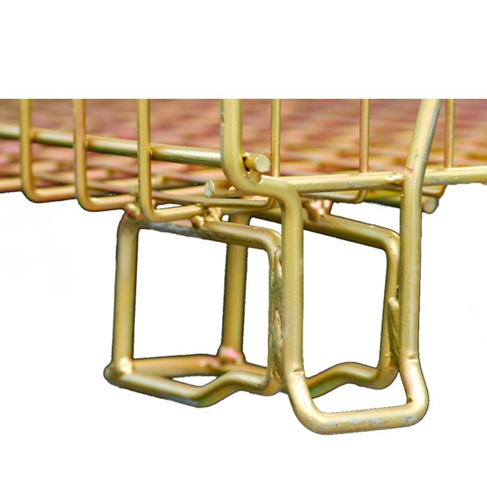 Wire mesh storage cage